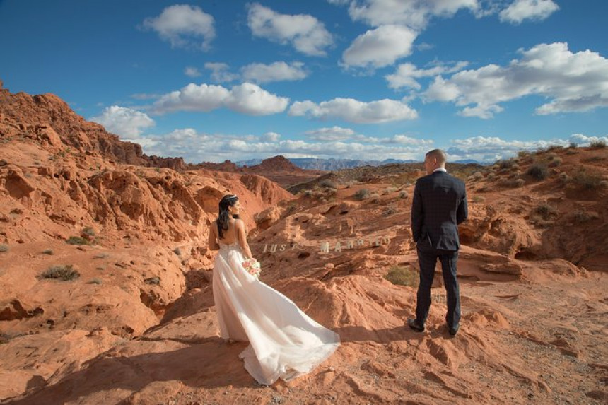 Otra tendencia provocada por la pandemia: bodas al aire libre en Las Vegas
